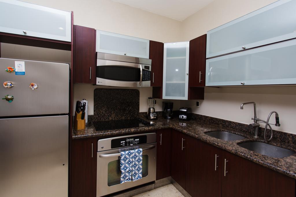 Апартаменты Oceanfront El Faro Surf 302 Плая-дель-Кармен Экстерьер фото